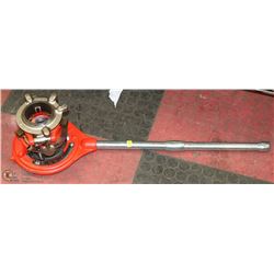 HEAVY DUTY RIDGID C-104 PIPE THREADER WITH 1