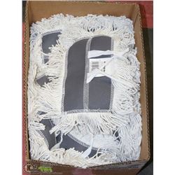 CASE OF WALL WASH MOP HEADS