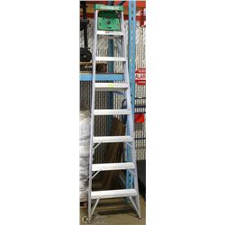 NEW 8' FEATHERLITE LADDER