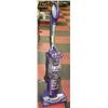 Image 1 : SHARK UPRIGHT VACUUM