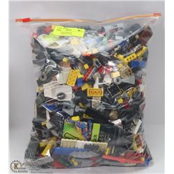 LARGE ZIPLOC BAG OF MISCELLANEOUS LEGO, MEGABLOKS