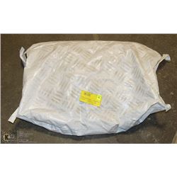40LB BAG OF CORN COB FLOOR ABSORBANT