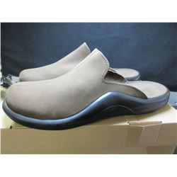 New Made in Portugal slip on's / mens size 9 / very high quality