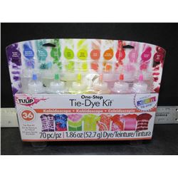 New one step Tie-Dye Kit 70 pieces up to 36 projects