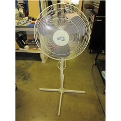 20 INCH X 50 inch tall Fan with Oscillation and Tilt / slowest speed does not