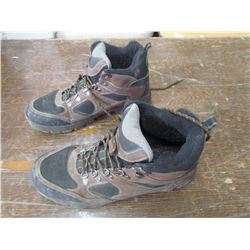 REDHEAD Men`s hikers, size 11 1/2, returned