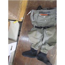 FROGGTOGGS, breathable stocking foot waders, size L, returned