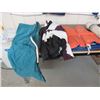 Image 2 : LOT OF 2 floats, life jacket (SM) 3 wind jackets (2XL, XL, Size 40), cover 12ft with zipper