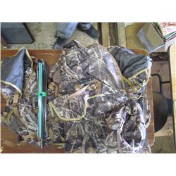 DUCK Commander back pack & hunting tent