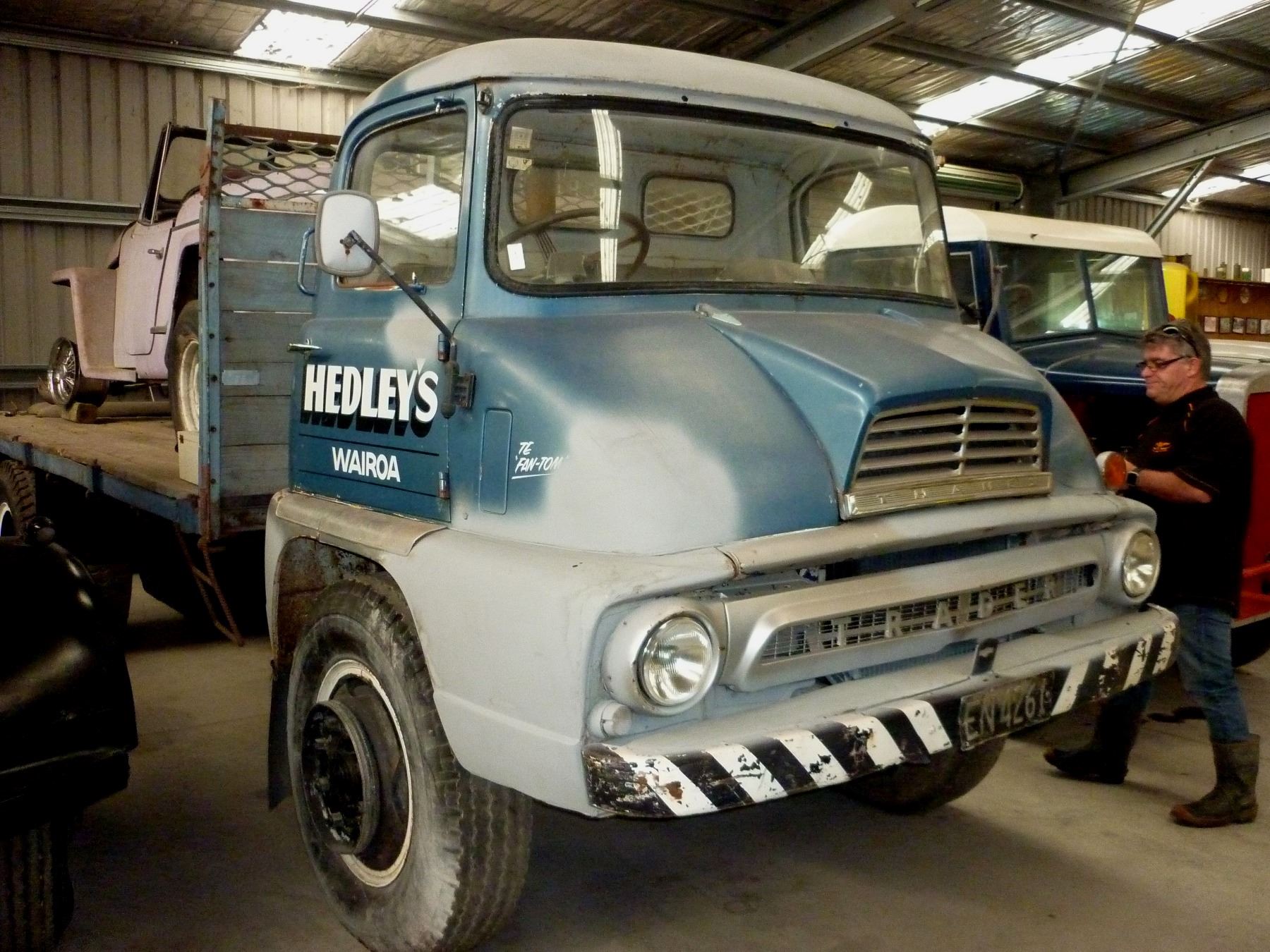 1965 THAMES TRADER 4X2 TIPPER