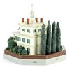 Image 8 : "Haunted Mansion" Figurine.