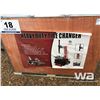 Image 2 : HEAVY DUTY TIRE CHANGER
