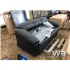 Image 2 : BLACK SOFA