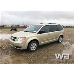 2010 DODGE CARAVAN MINIVAN