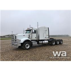 2015 PETERBILT 367 TRI-DRIVE TRUCK