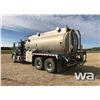 Image 4 : 2008 PETERBILT 384 T/A PRESSURE TRUCK