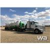 Image 2 : 2015 FREIGHTLINER 122SD TRI-DRIVE TRUCK