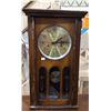 Image 2 : VINTAGE GE RADIO & PENDULUM CLOCK