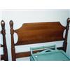 Image 1 : Oak Twin Beds