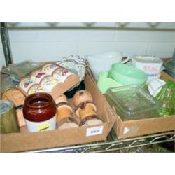 Collection Vintage Souvenirs and Collectibles