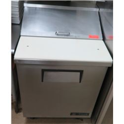 True TSSU-27-08 Refrigerated Sandwich/Salad Prep Cooler 27.5" x 30" D x 36" (front height)