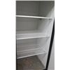 Image 11 : True T-49F Two-Door 54" Reach In Freezer