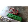 Image 2 : SHOP LIGHT AND PAINTMATE AND TENT
