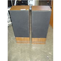 PAIR OF KENWOOD SPEAKERS