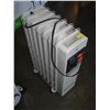 Image 1 : DELONGHI OIL HEATER