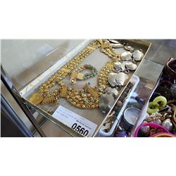 TRAY OF VINTAGE BELT BRACELET AND EARRINGS