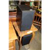 Image 1 : PAIR OF POLK AUDIO POWER PORT SPEAKERS