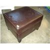 Image 1 : LEATHER OTTOMAN