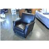 Image 3 : LEATHER ARMCHAIR