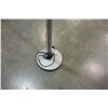 Image 3 : FLOOR LAMP AND TV TRAY