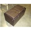 Image 2 : LEATHER STORAGE OTTOMAN WITH OTTOMANS