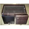 Image 4 : LEATHER STORAGE OTTOMAN WITH OTTOMANS