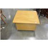Image 2 : ROLLING MAPLE COFFEE TABLE W/ STORAGE