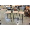 Image 2 : 3 MICROFIBER SEAT METAL BAR STOOLS