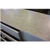 Image 4 : 6 DRAWER OAK FINISH DRESSER AND 2 DRAWER NIGHTSTAND