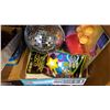 Image 2 : LOT OF PARTY ITEMS