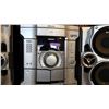 Image 2 : SONY STEREO W/ SPEAKERS