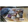 Image 1 : TRAY OF SEMI PRECIOUS STONES
