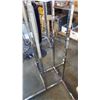 Image 1 : METAL CLOTHING RACK