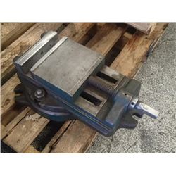6" Machining Vise on 360 Degree Swivel Base, Overall: 17" x 10" x 5.5"