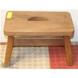 BROWN FOOT STOOL