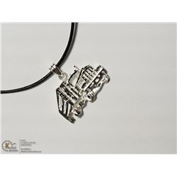 45) STERLING SILVER TRUCK PENDANT ON FASHION