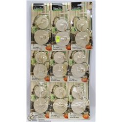 LOT OF DRAIN STOPPERS