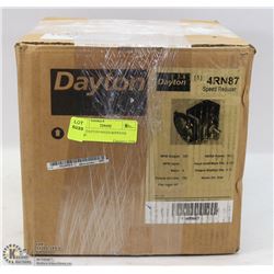 NEW DAYTON SPEED REDUCER 4RN87