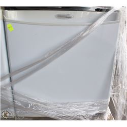 WHITE DANBY BAR FRIDGE , AS IS