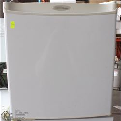 WHITE DANBY BAR FRIDGE , AS IS